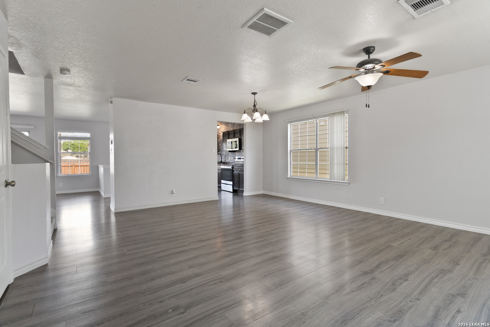 6930 Pecan Fall Converse, TX 78109 - Photo 4 of 26