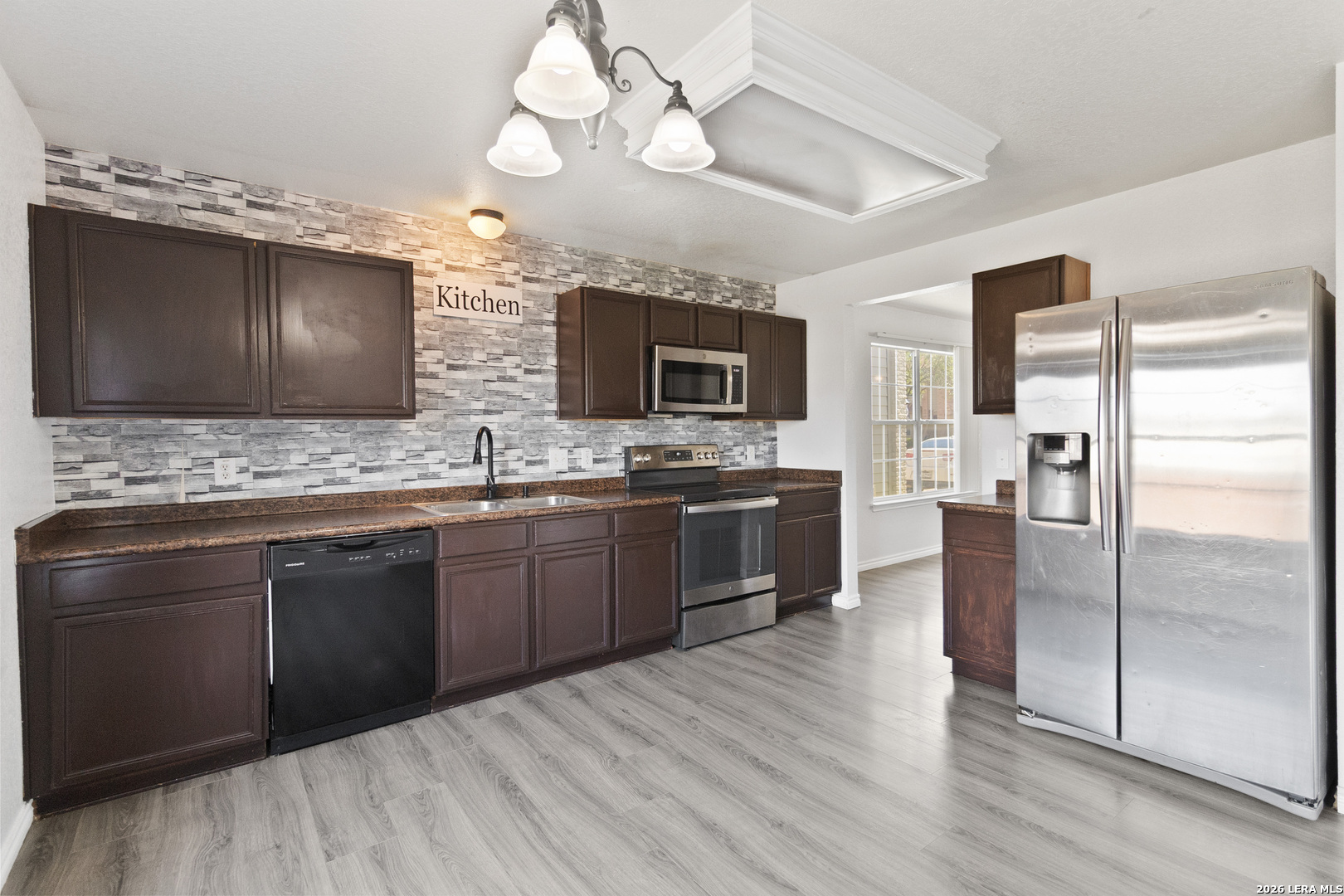 6930 Pecan Fall Converse, TX 78109 - Photo 6 of 26