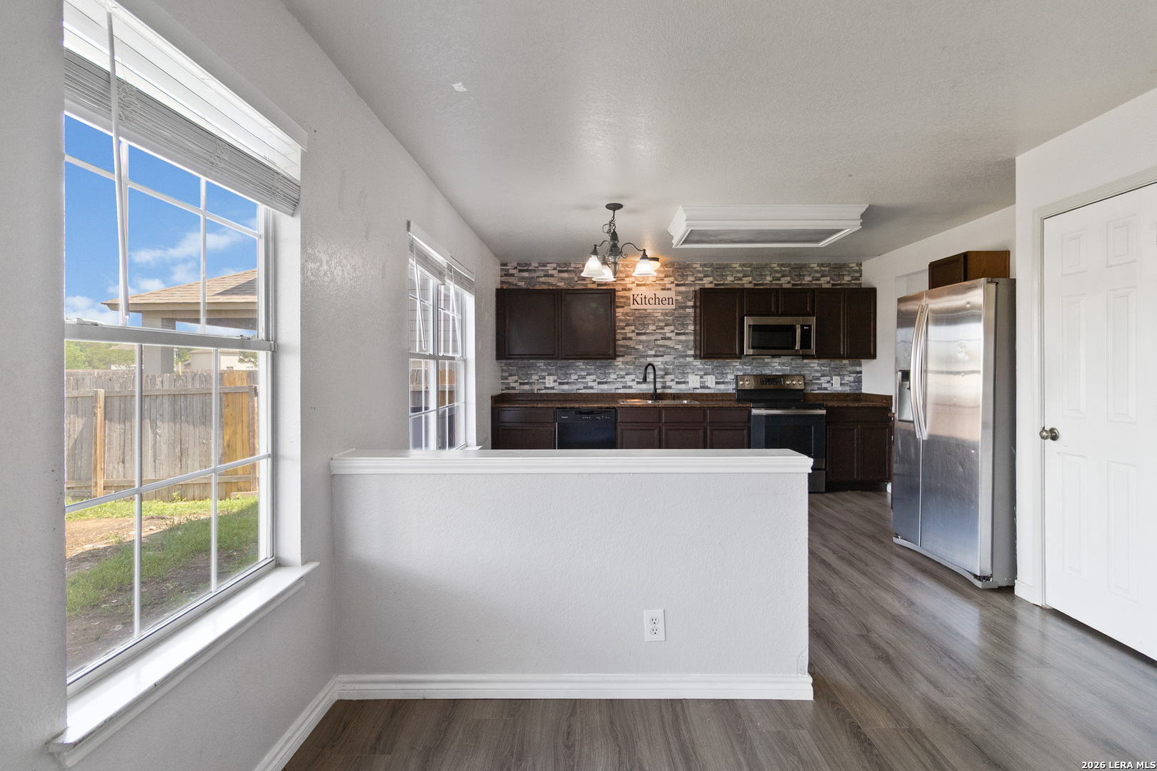 6930 Pecan Fall Converse, TX 78109 - Photo 10 of 26