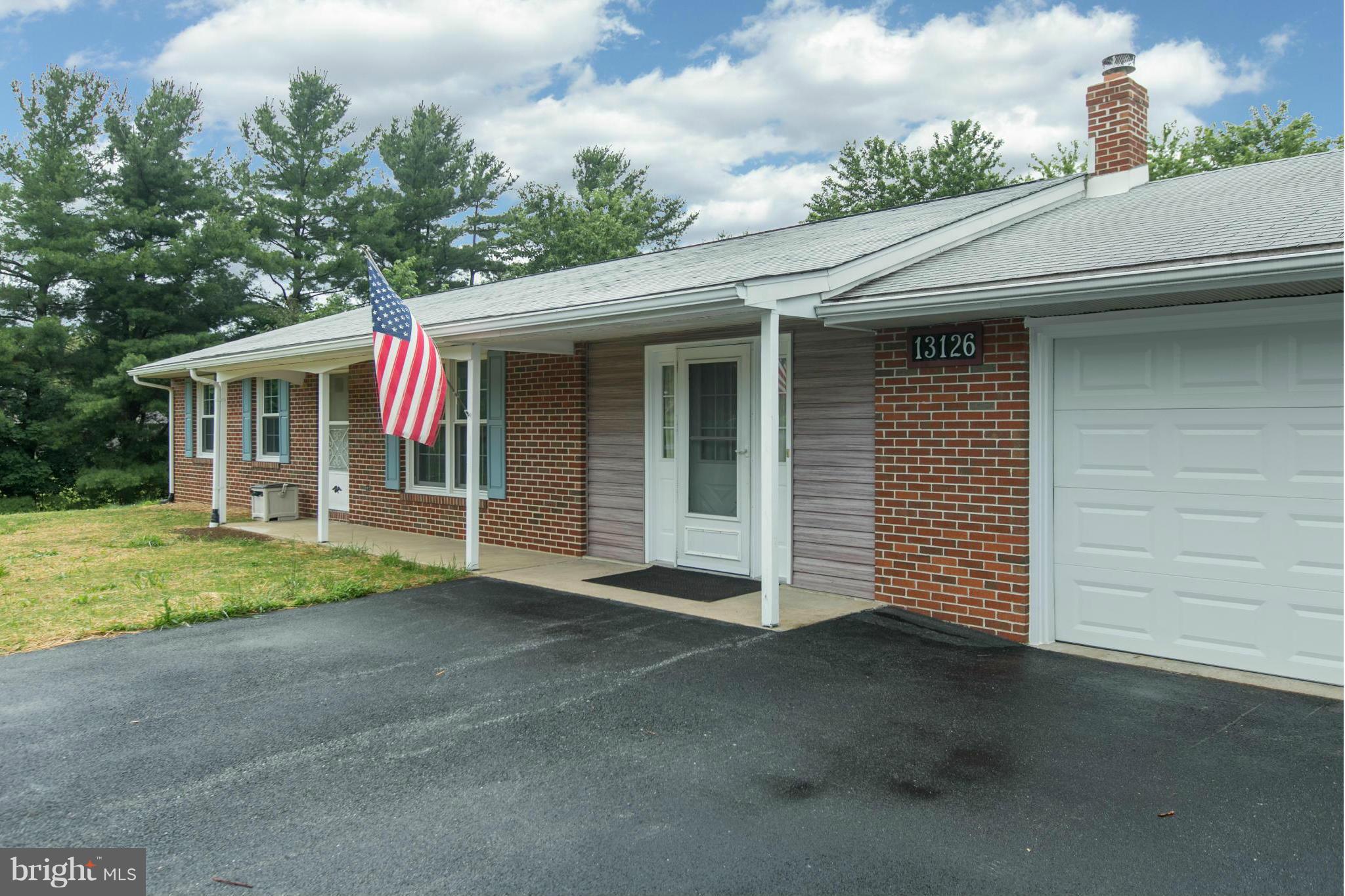 13126 Edgemont Road Smithsburg, MD 21783 - Photo 2 of 30 Exterior (Front)