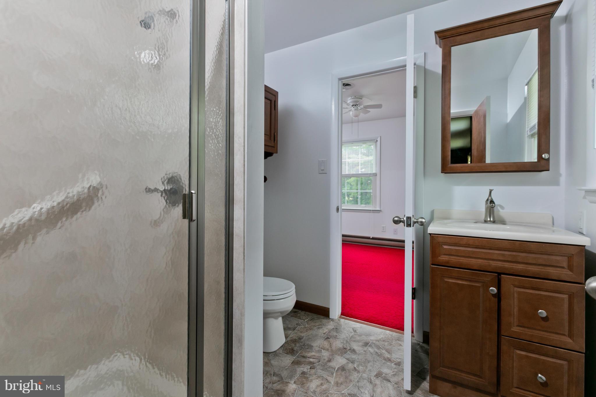 13126 Edgemont Road Smithsburg, MD 21783 - Photo 20 of 30 Bath (Master)