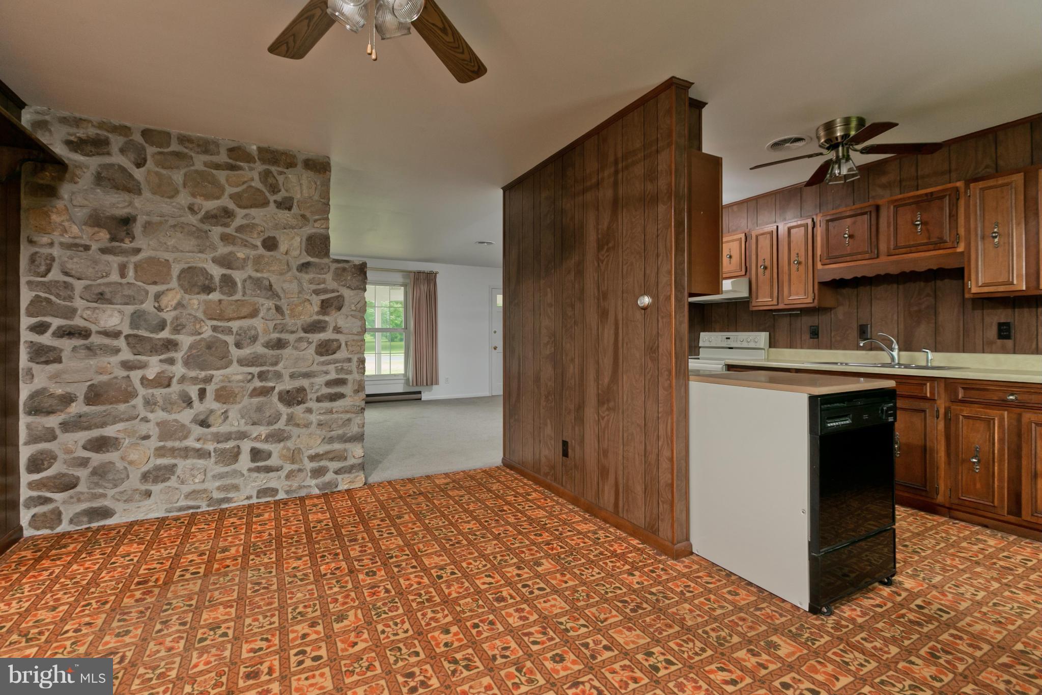 13126 Edgemont Road Smithsburg, MD 21783 - Photo 8 of 30 Dining Room