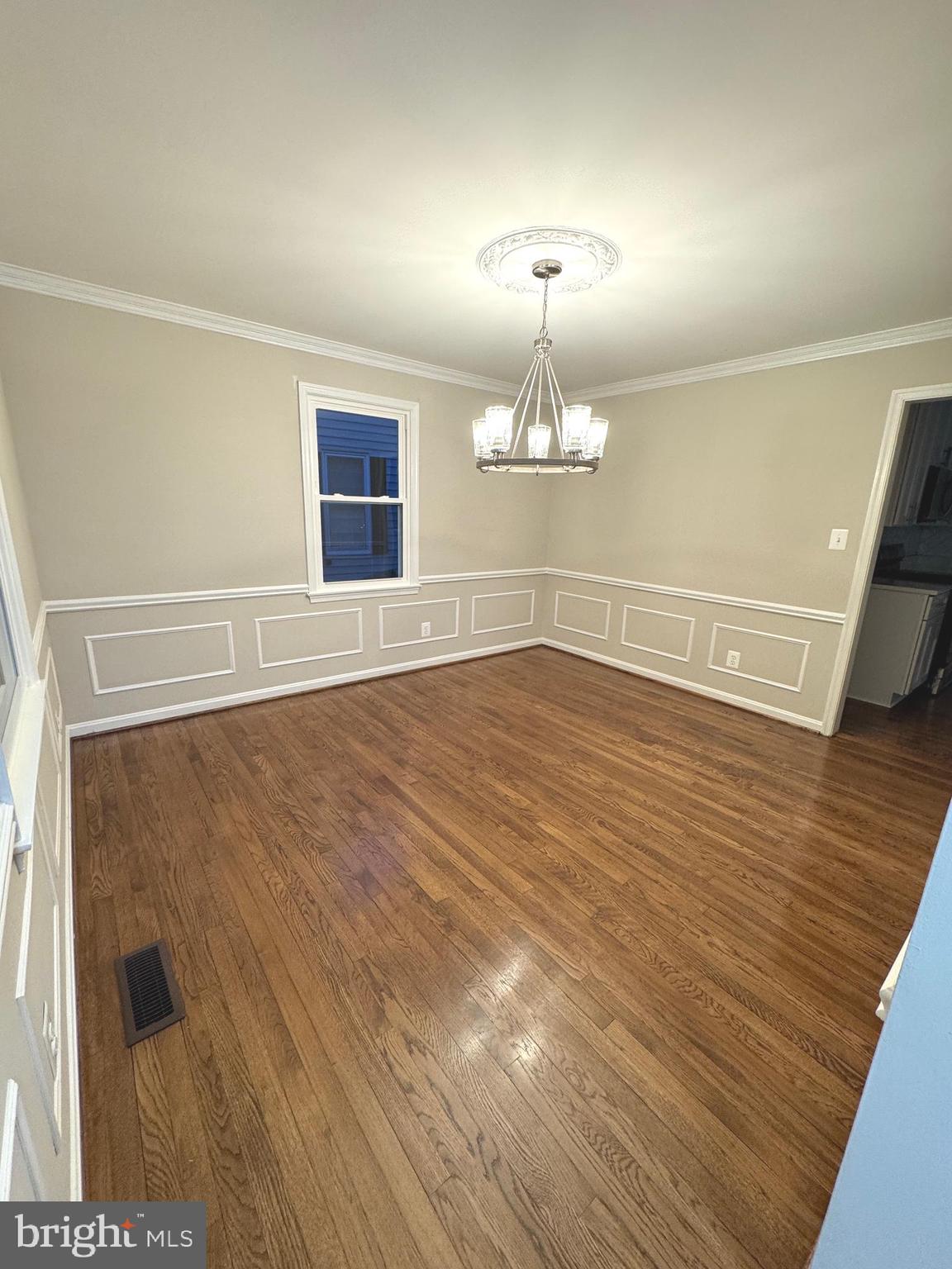 5436 Alta Vista Road Bethesda, MD 20814 - Photo 8 of 37 Gallery Image 8