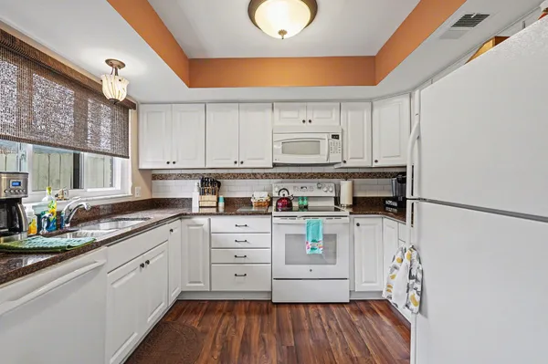 $225,000 | 42565 Eldon Avenue, Unit 56, Clinton Township, MI 48038