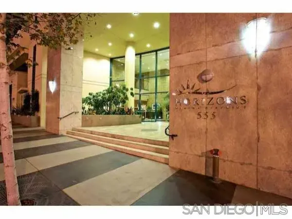 $7,300 | 531 Front Street, San Diego, CA 92101