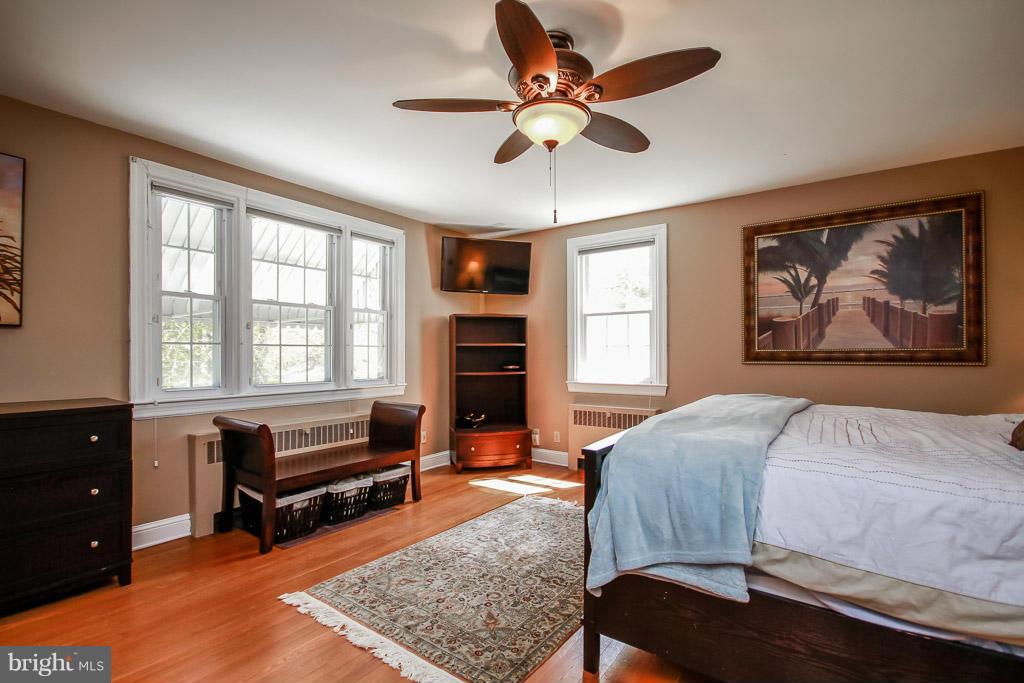 7501 York Road Baltimore, MD 21204 - Photo 17 of 30 Bedroom (Master)
