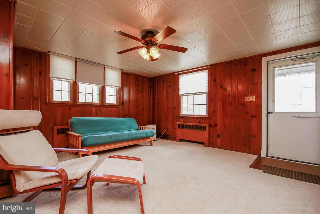 7501 York Road Baltimore, MD 21204 - Photo 25 of 30 Au-Pair Suite OR Apartment