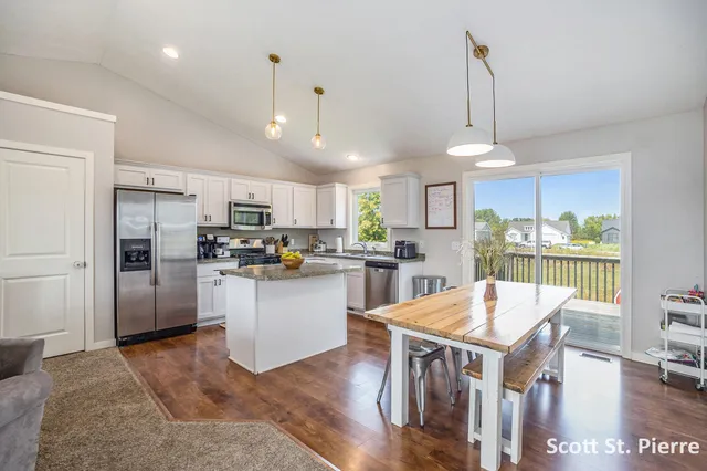 $425,000 | 5279 Windfield Drive, Allendale, MI 49401