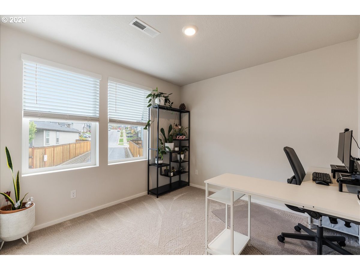3499 Southeast Paropa Avenue Gresham, OR 97080 - Photo 30 of 48 a view of a workspace with furniture