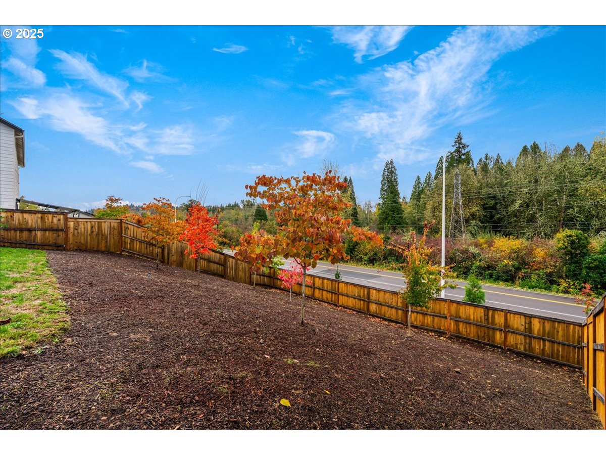 3499 Southeast Paropa Avenue Gresham, OR 97080 - Photo 40 of 48 a view of a pathway with a yard