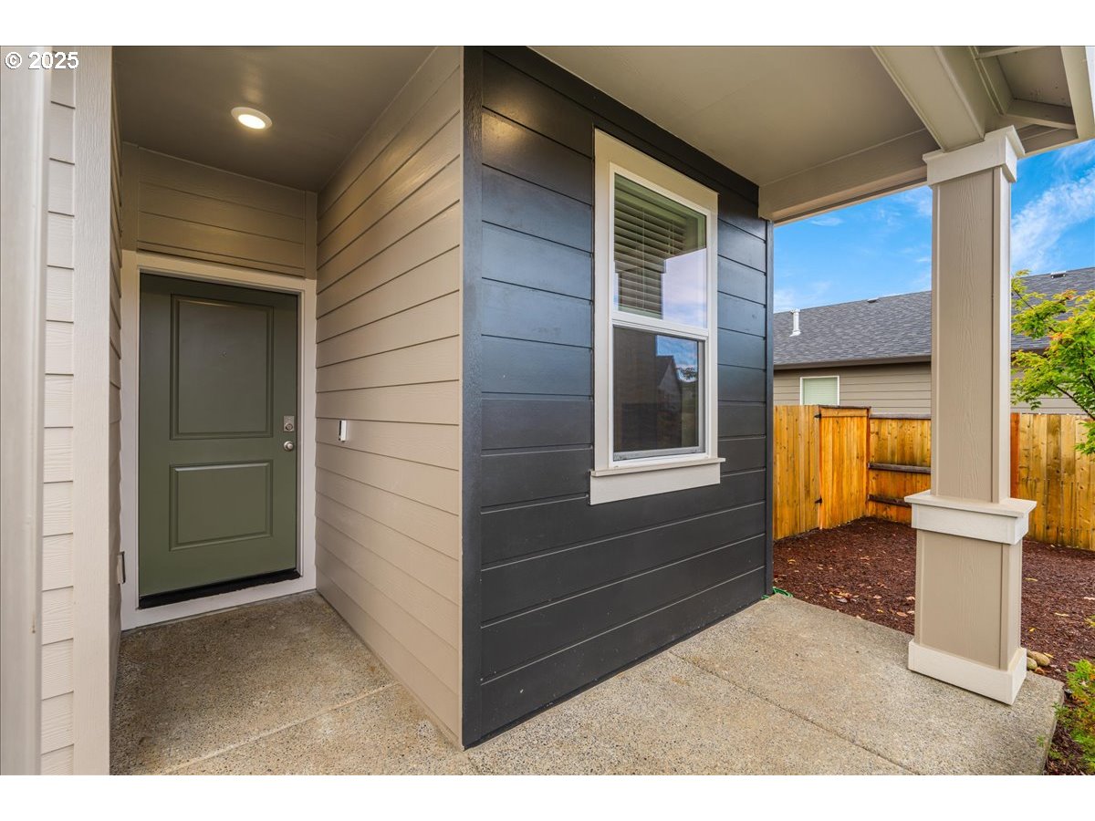 3499 Southeast Paropa Avenue Gresham, OR 97080 - Photo 6 of 48 a view of a house with a porch