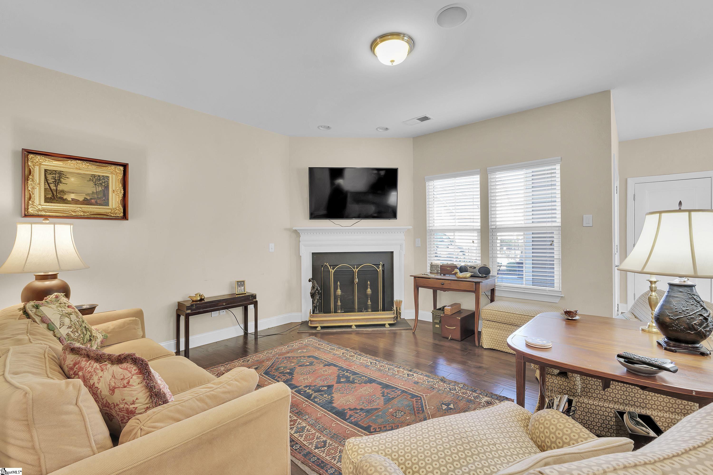 11 Wagram Way Greenville, SC 29607 - Photo 9 of 28 Gallery Image 9