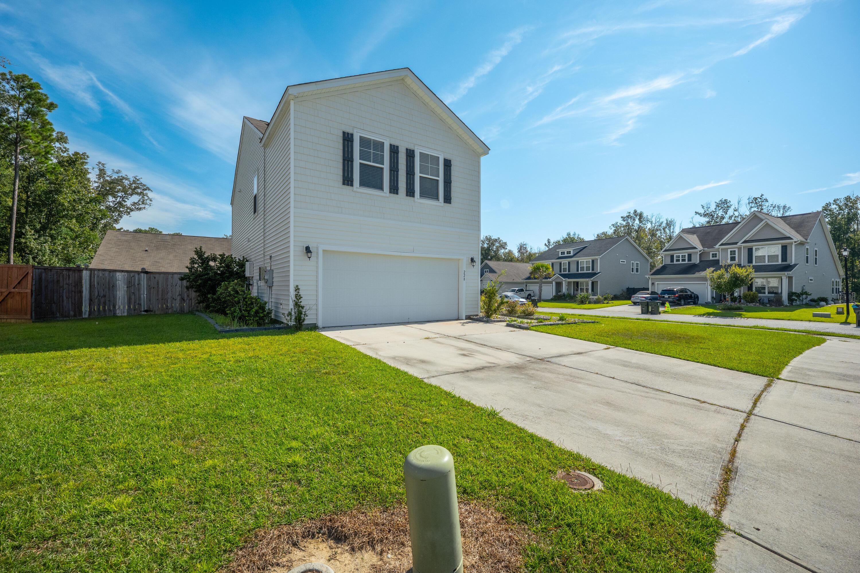 228 Goshen Road Moncks Corner, SC 29461 - Photo 2 of 61 P1071905