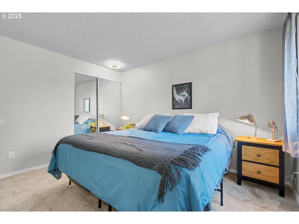 $277,400 | 251 Northeast Village Squire Avenue, Unit 2, Gresham, OR 97030