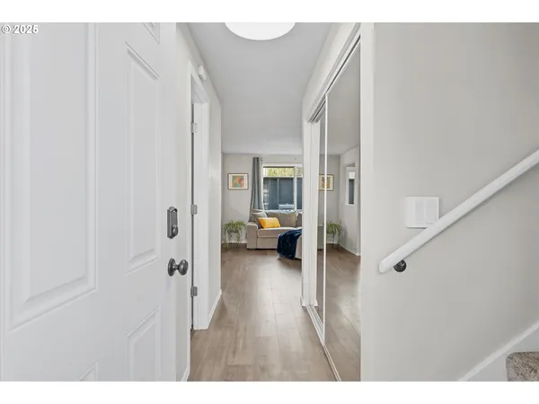 $277,400 | 251 Northeast Village Squire Avenue, Unit 2, Gresham, OR 97030