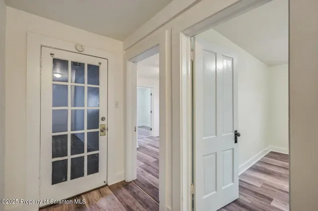 $1,200 | 142-144 Market Street, Moscow, PA 18444