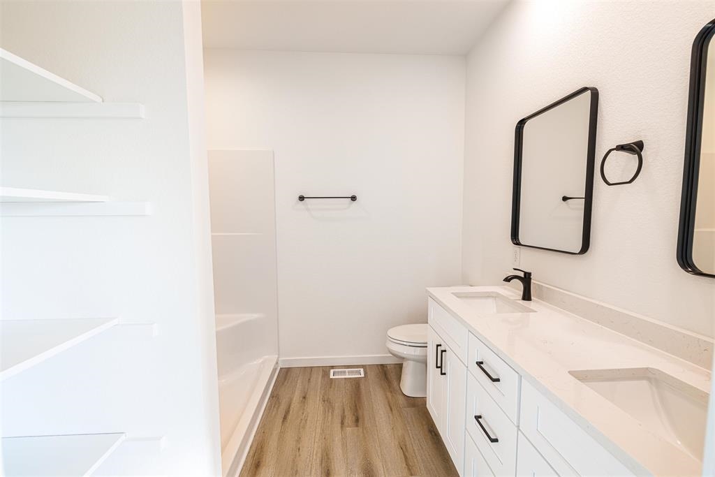 504 Ridge Orfordville, WI 53576 - Photo 6 of 10