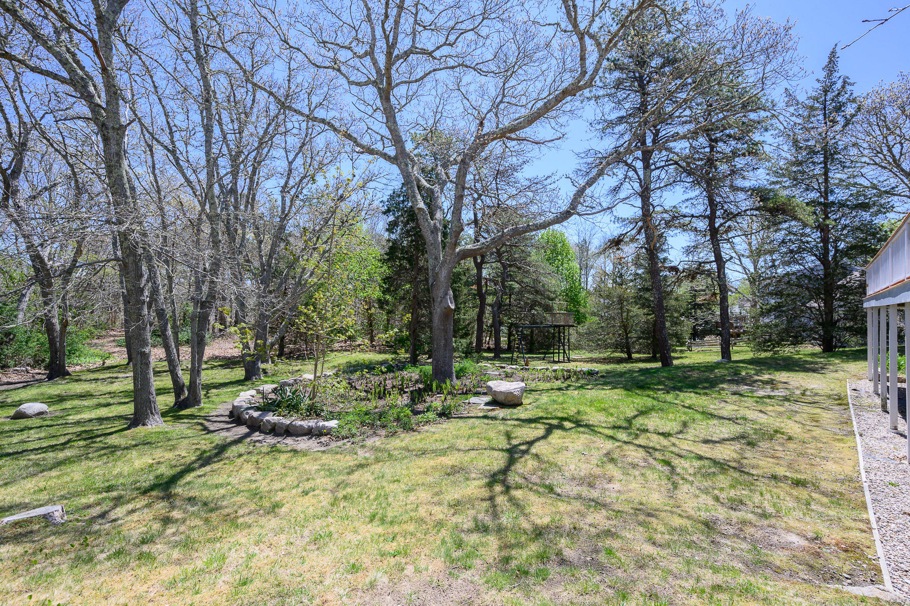 1221 County Road Cataumet, MA 02534 - Photo 9 of 42 Yard view