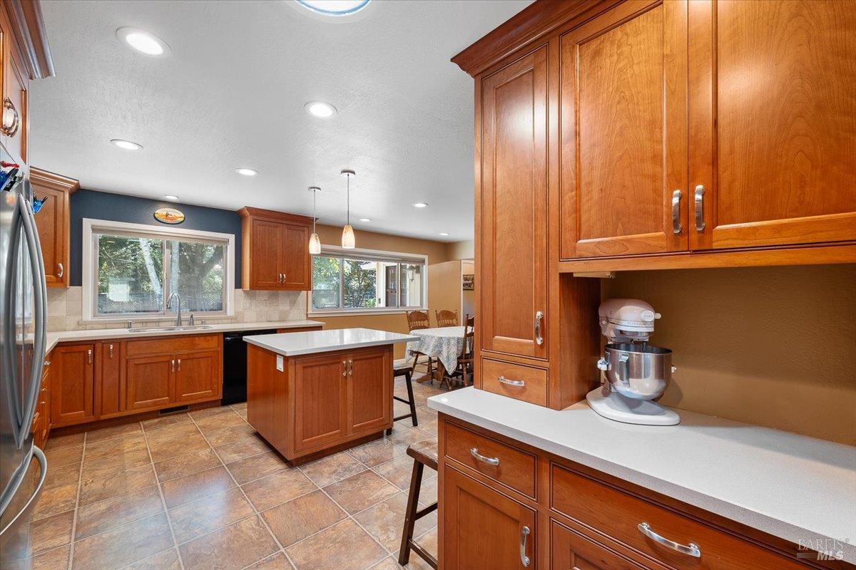 8030 Elphick Road Sebastopol, CA 95472 - Photo 15 of 36