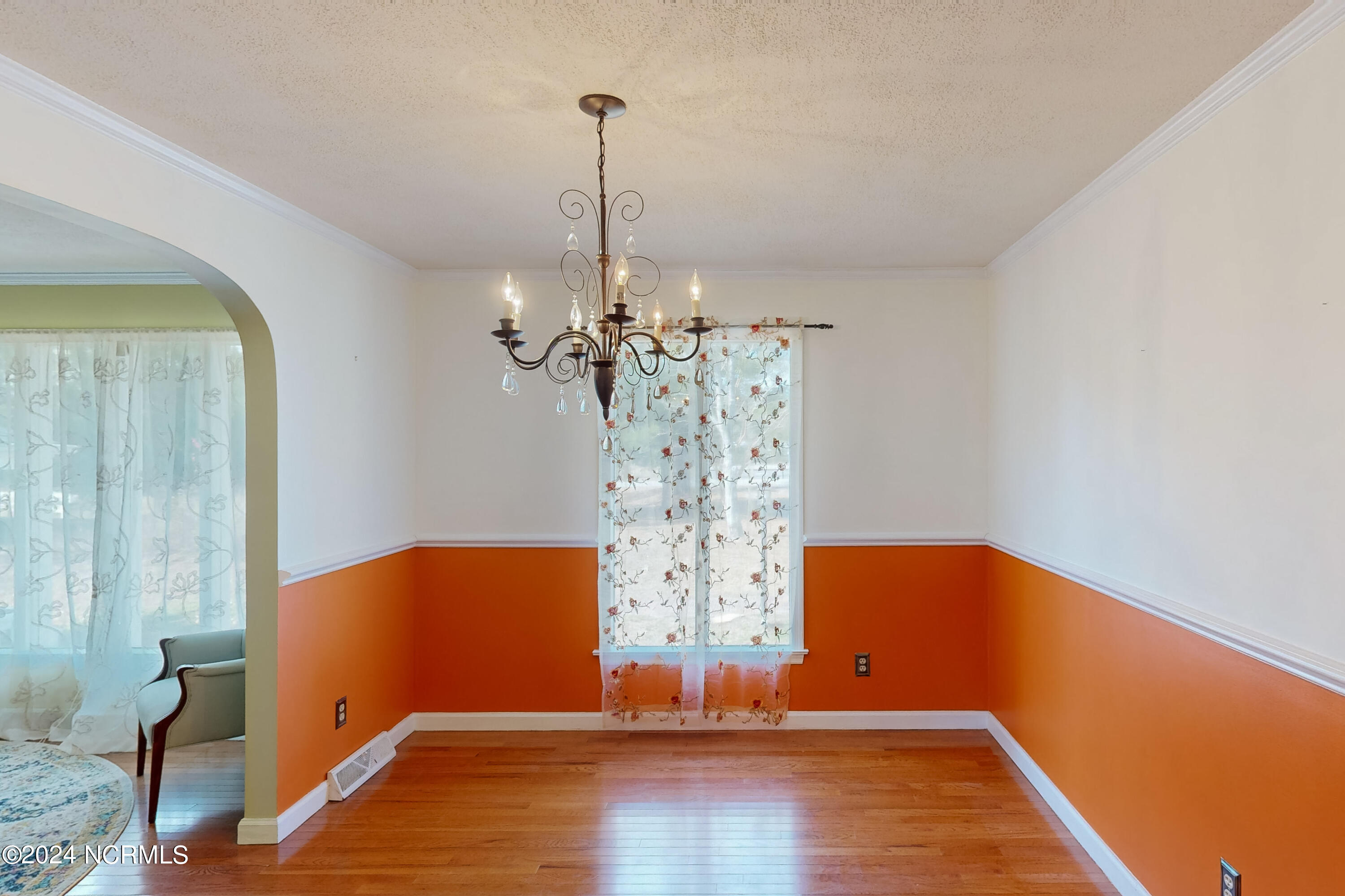 814 East Ocean Road Holly Ridge, NC 28445 - Photo 8 of 61 814 E Ocean - Interiors_19