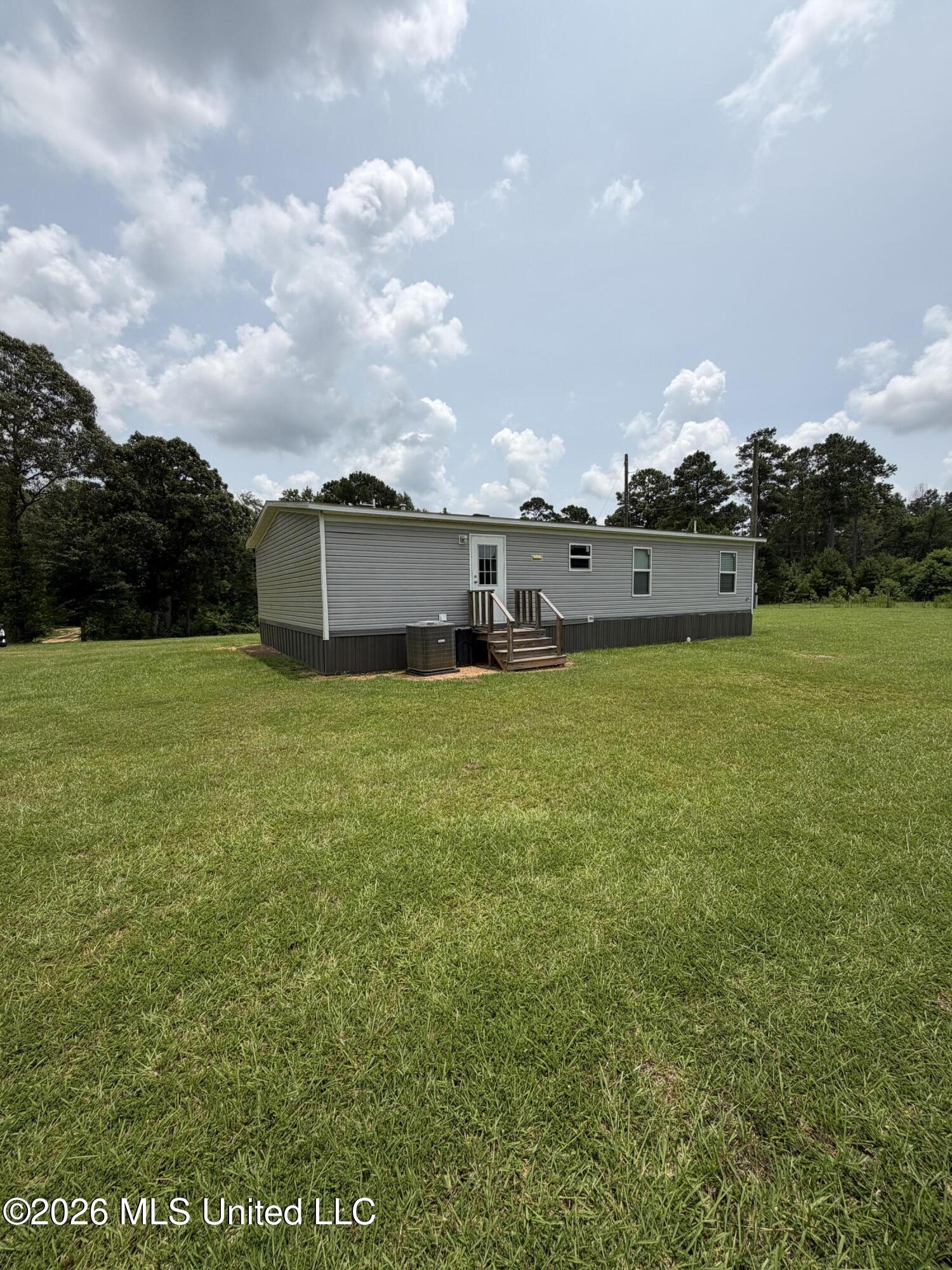 1123 Joel Lang Road Magnolia, MS 39652 - Photo 5 of 16 IMG_2894