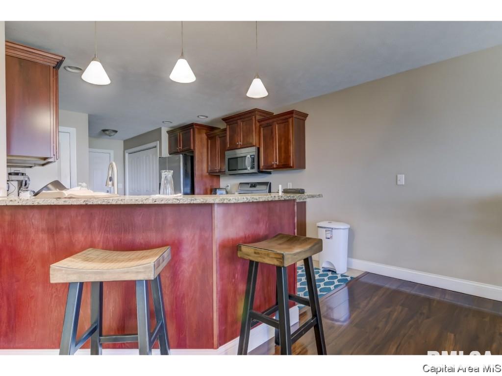 2922 Cronin Drive Springfield, IL 62711 - Photo 7 of 20