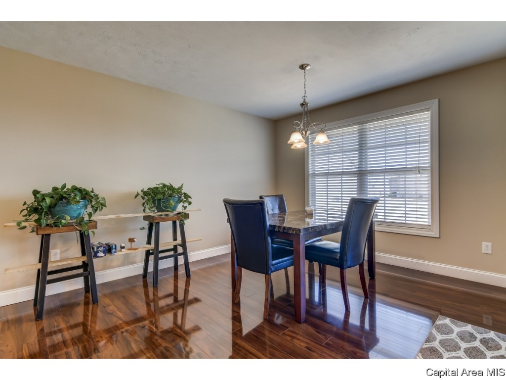 2922 Cronin Drive Springfield, IL 62711 - Photo 10 of 20