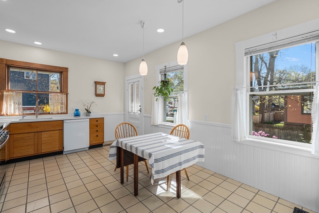 24 Otis Street, Unit 24 Watertown, MA 02472 - Photo 15 of 25
