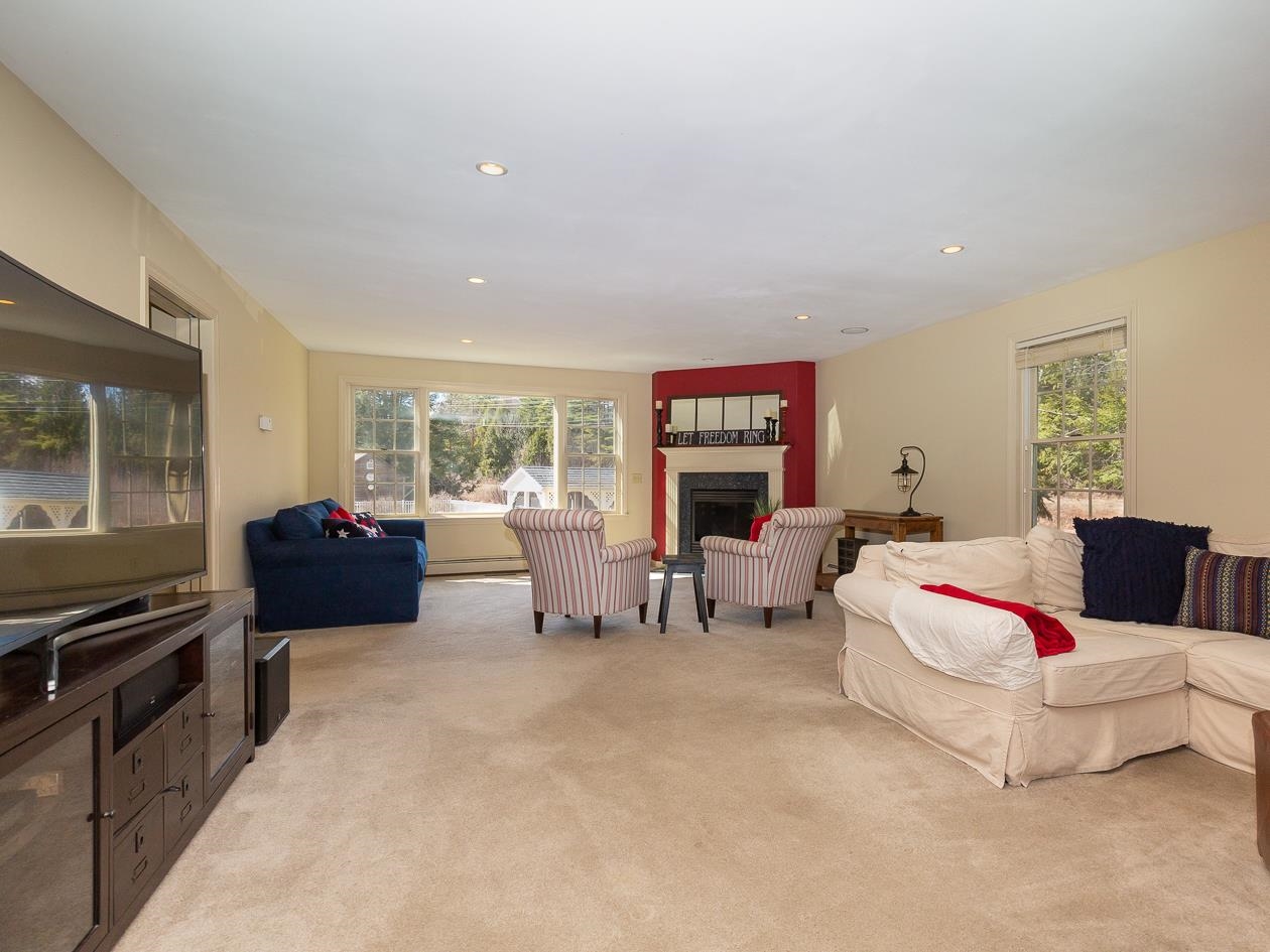 32 Prescott Road Brentwood, NH 03833 - Photo 15 of 40