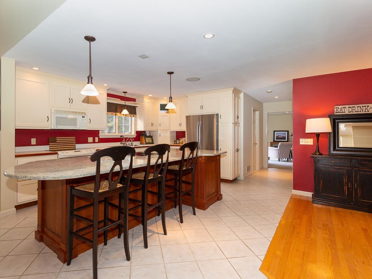 32 Prescott Road Brentwood, NH 03833 - Photo 3 of 40