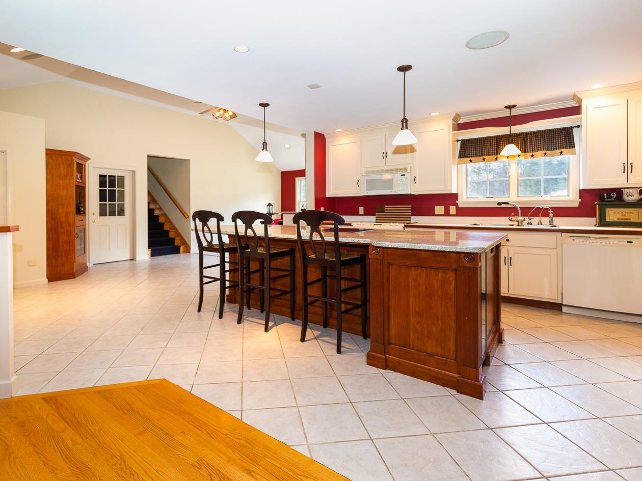 32 Prescott Road Brentwood, NH 03833 - Photo 5 of 40