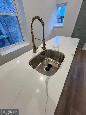 a close view of sink and tap