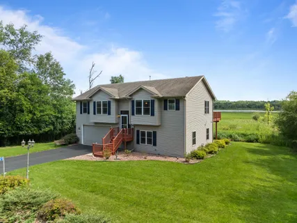 $525,000 | W3647 Lakeview Drive, Geneva, WI 53147
