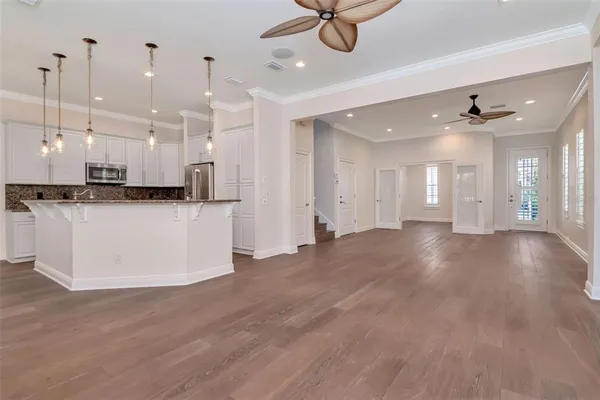 $7,250 | 947 Hemingway Circle, Tampa, FL 33602