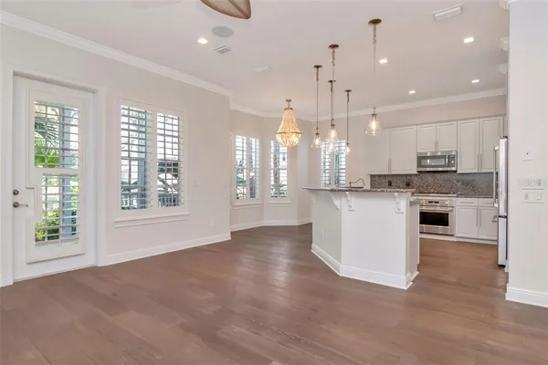 $7,250 | 947 Hemingway Circle, Tampa, FL 33602