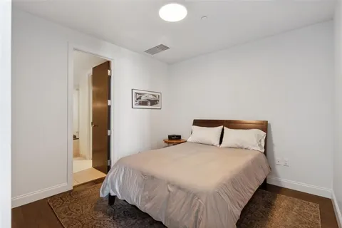 $1,099,000 | 2600 West 7th Street, Unit 2812, Fort Worth, TX 76107