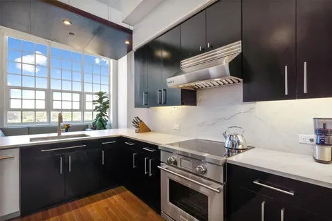 $1,099,000 | 2600 West 7th Street, Unit 2812, Fort Worth, TX 76107