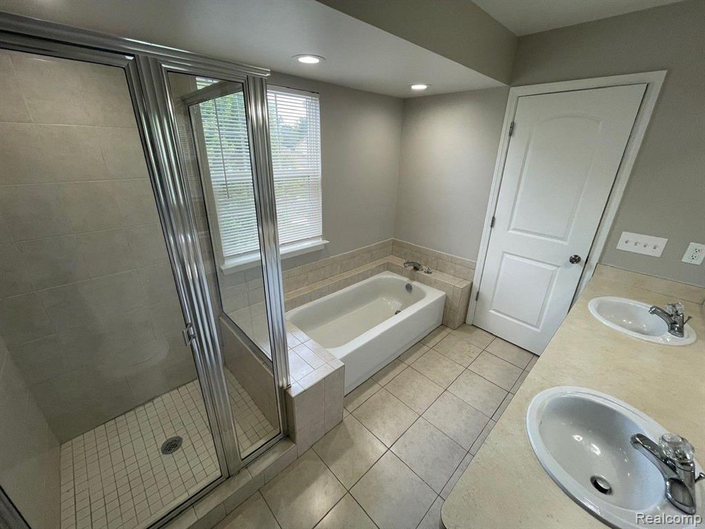2720 Eastern Avenue Rochester Hills, MI 48307 - Photo 20 of 26