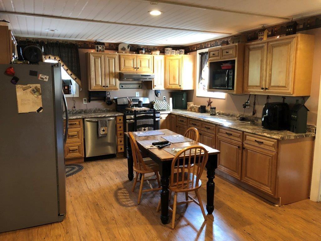 300 Hoy Run Road Spraggs, PA 15362 - Photo 6 of 19
