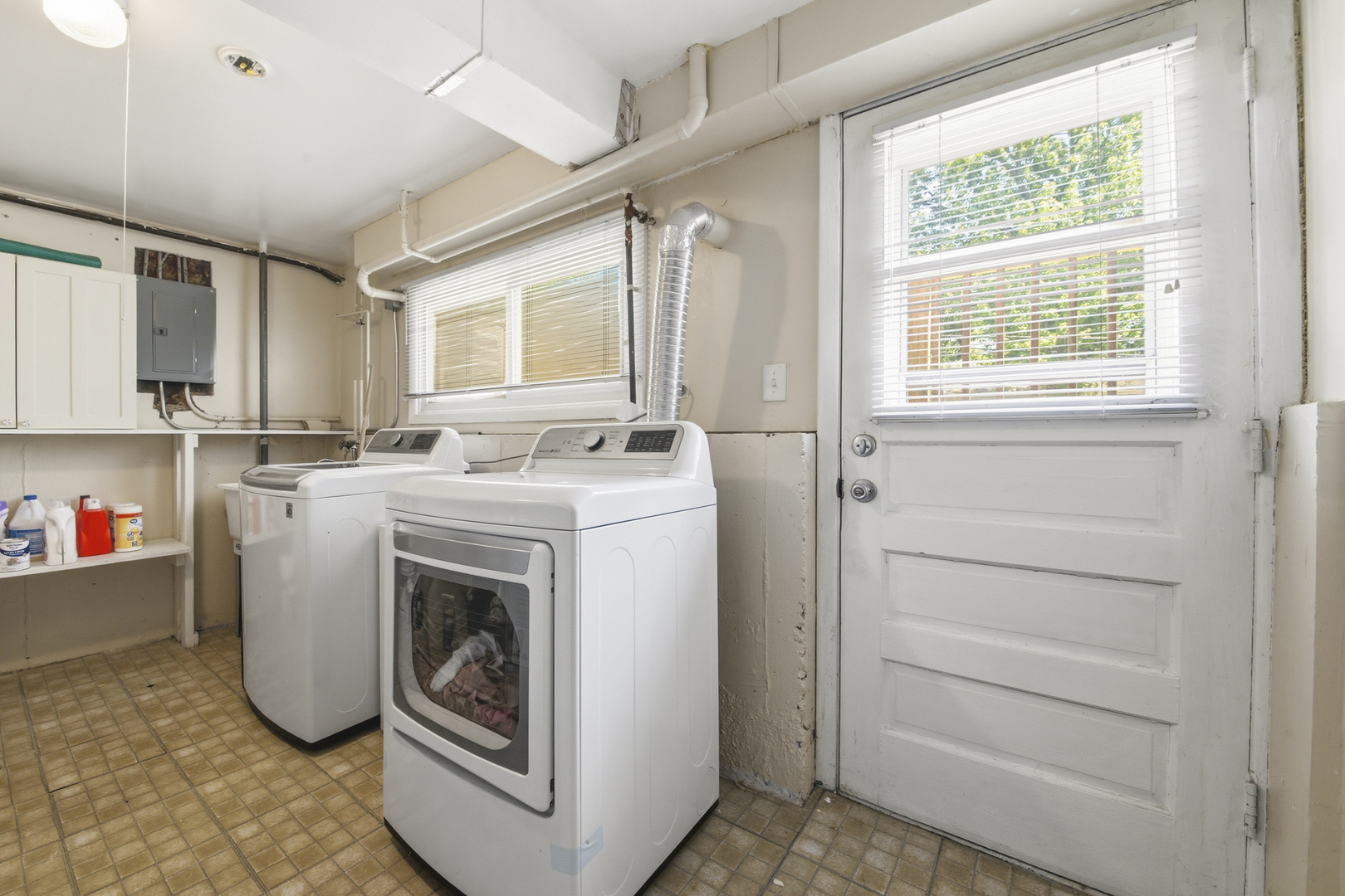 1073 South Finley Road Lombard, IL 60148 - Photo 16 of 18 Gallery Image 16