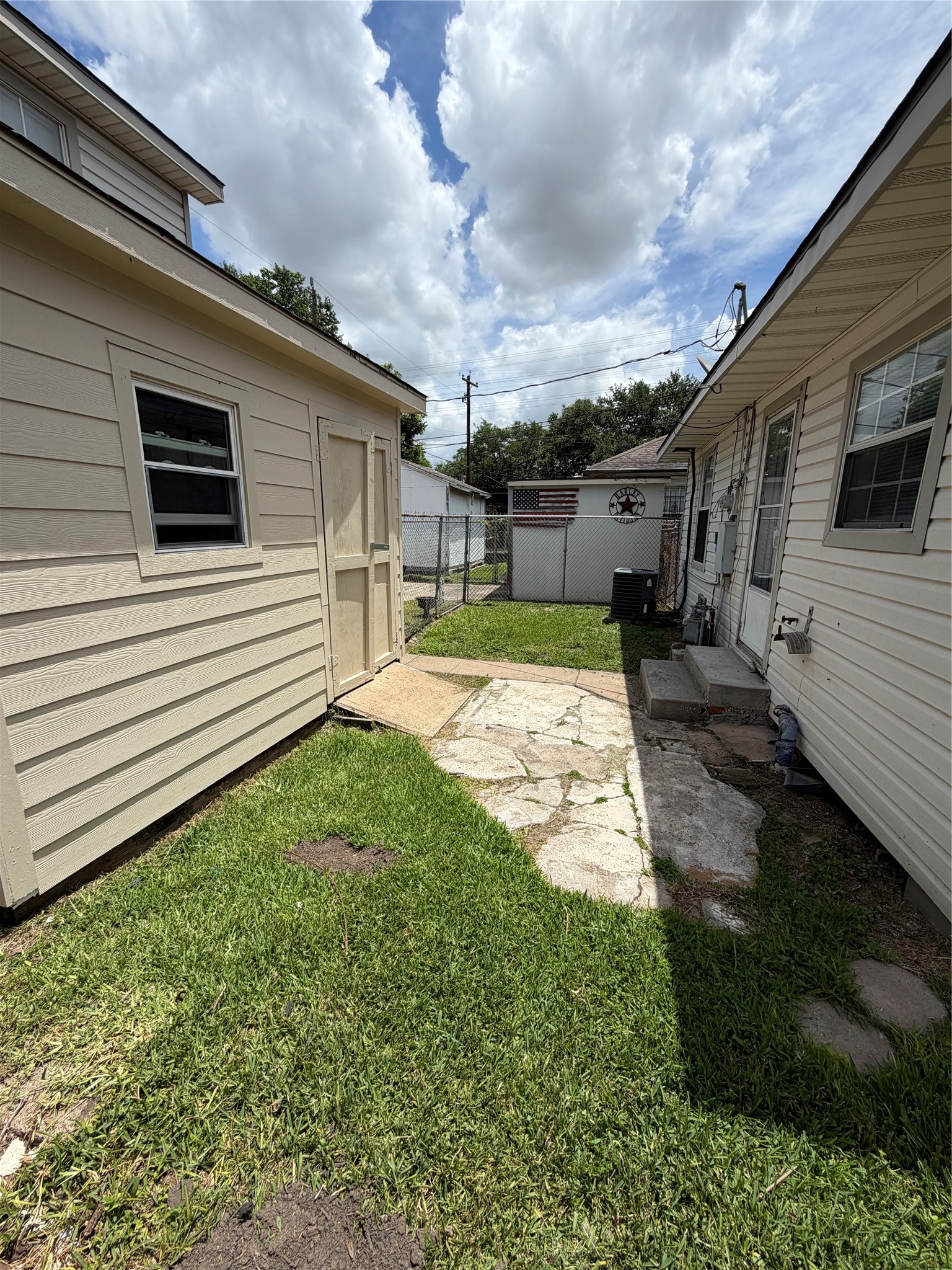 111 Inlane Street Houston, TX 77012 - Photo 13 of 33