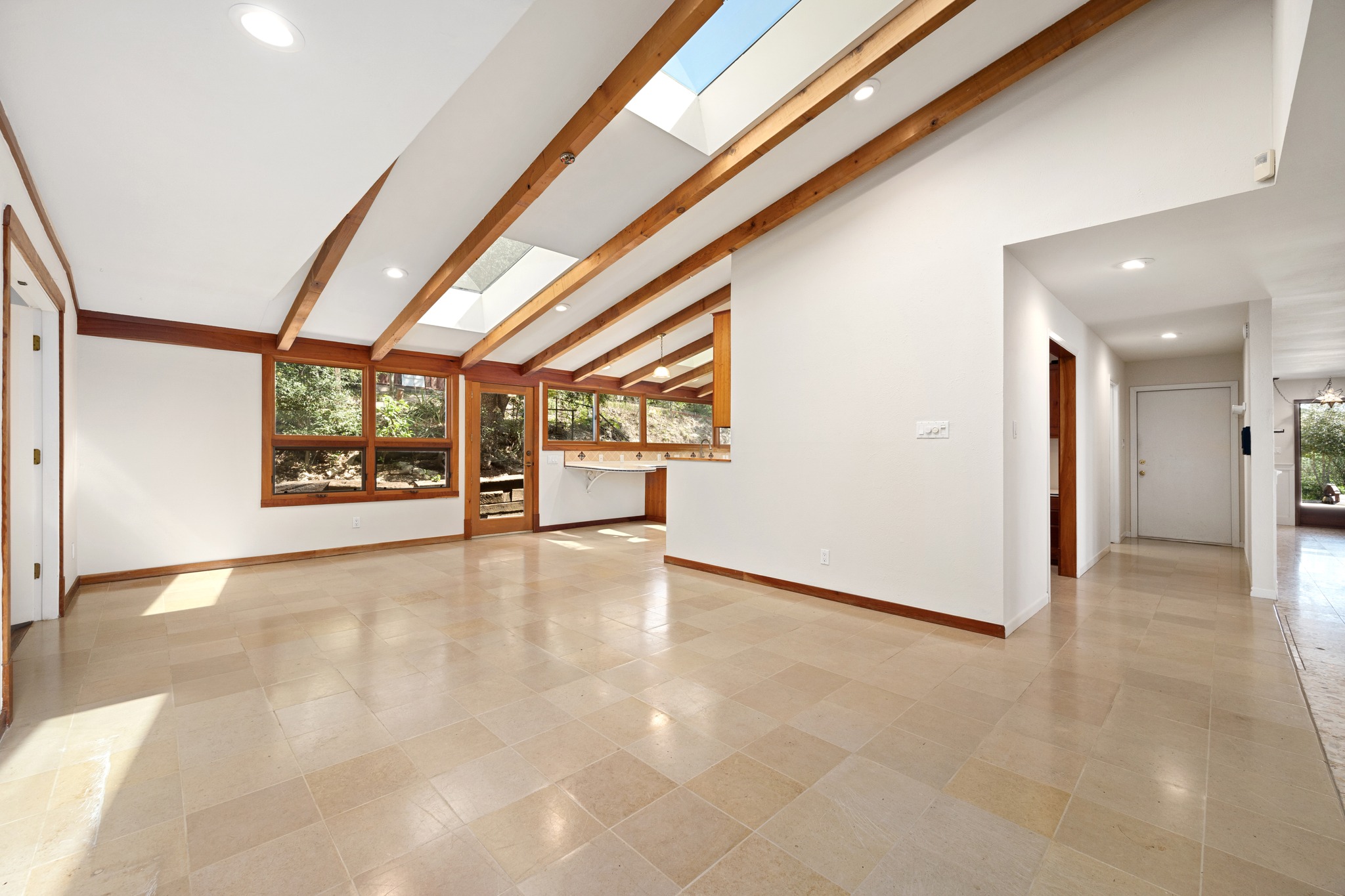 9106 Yucca Mountain Road Austin, TX 78759 - Photo 12 of 40