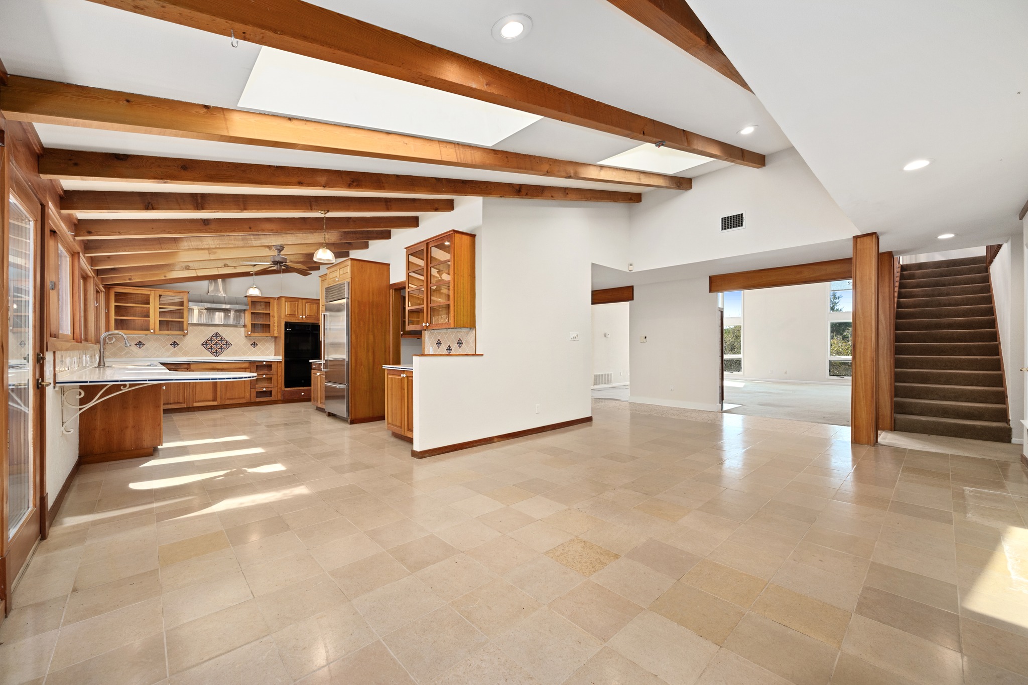 9106 Yucca Mountain Road Austin, TX 78759 - Photo 9 of 40