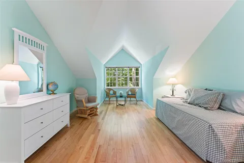 $1,095,000 | 1 Deerfoot Lane, Yonkers, NY 10710