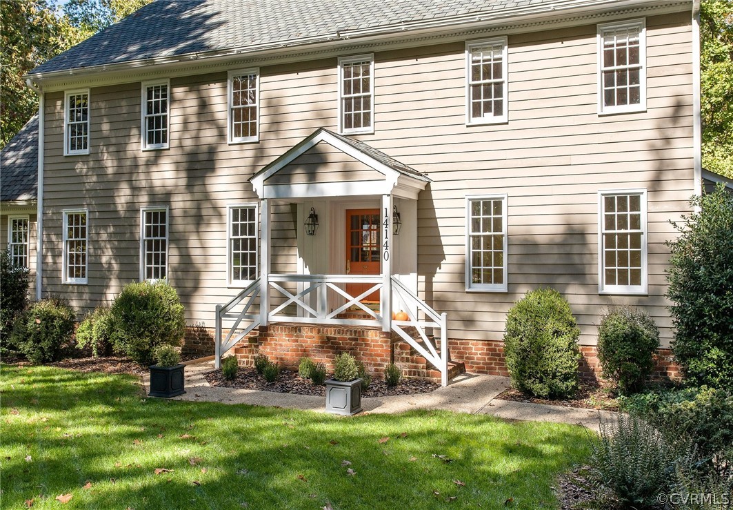 14140 Netherfield Drive Midlothian, VA 23113 - Photo 3 of 48 a view of backyard of a house