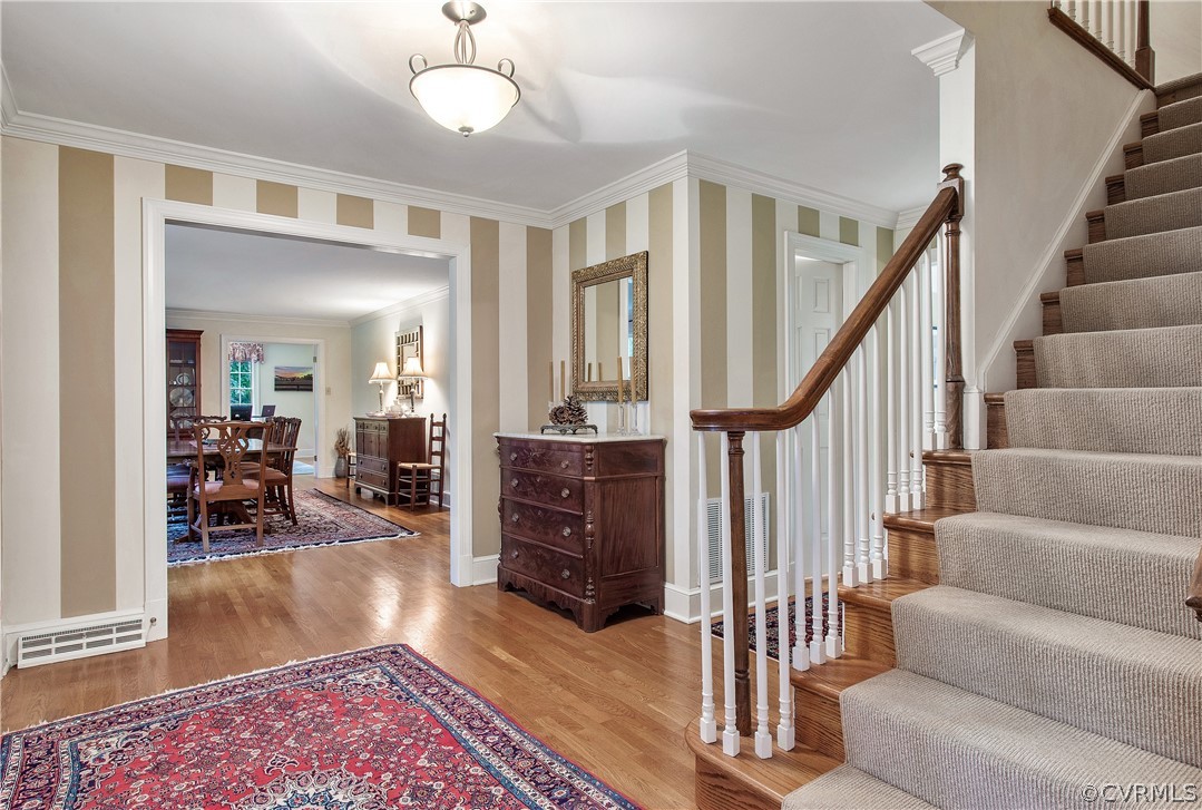 14140 Netherfield Drive Midlothian, VA 23113 - Photo 5 of 48 a living room with furniture