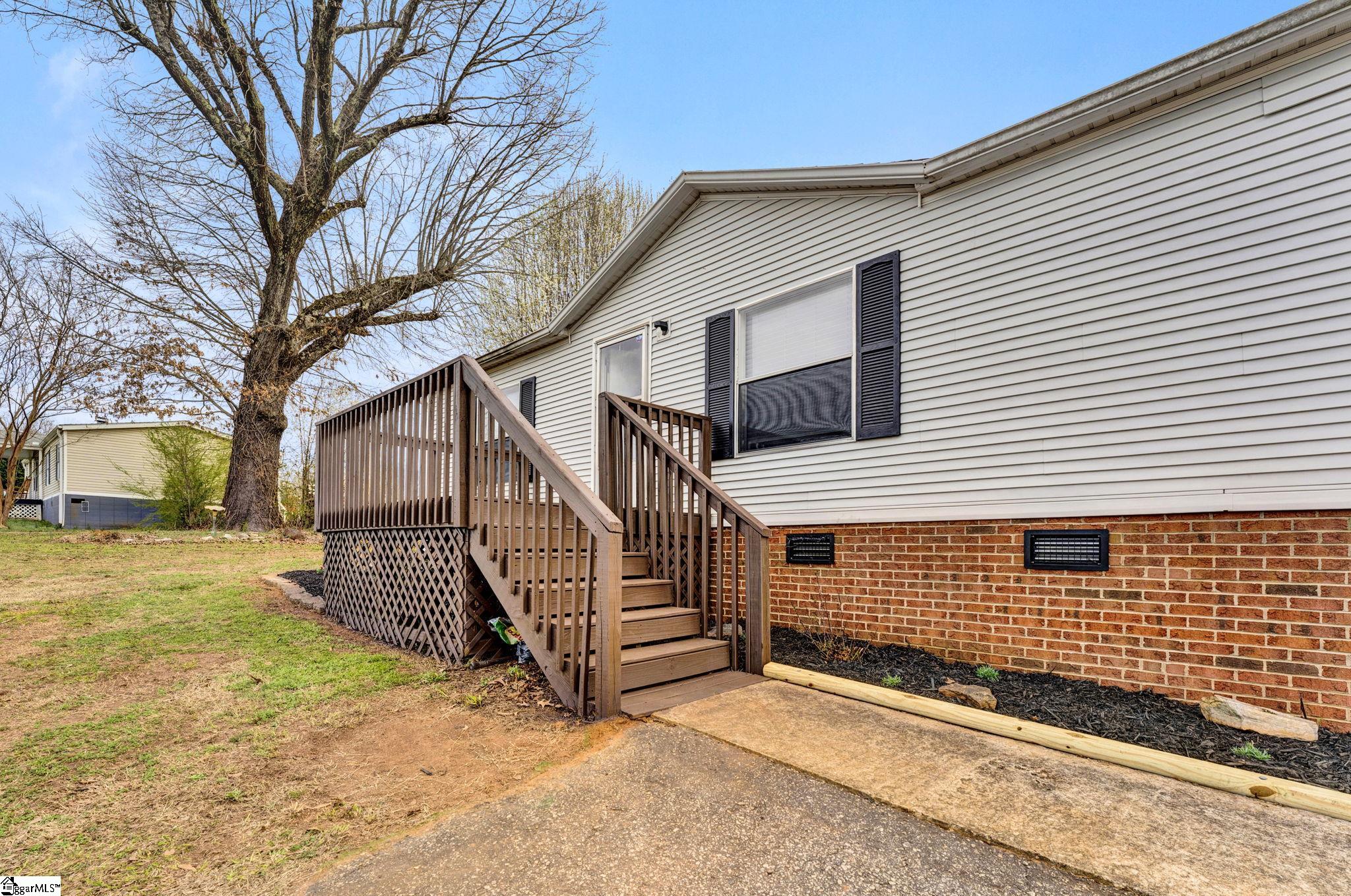 332 Groce Meadow Road Taylors, SC 29687 - Photo 1 of 25 Gallery Image 1