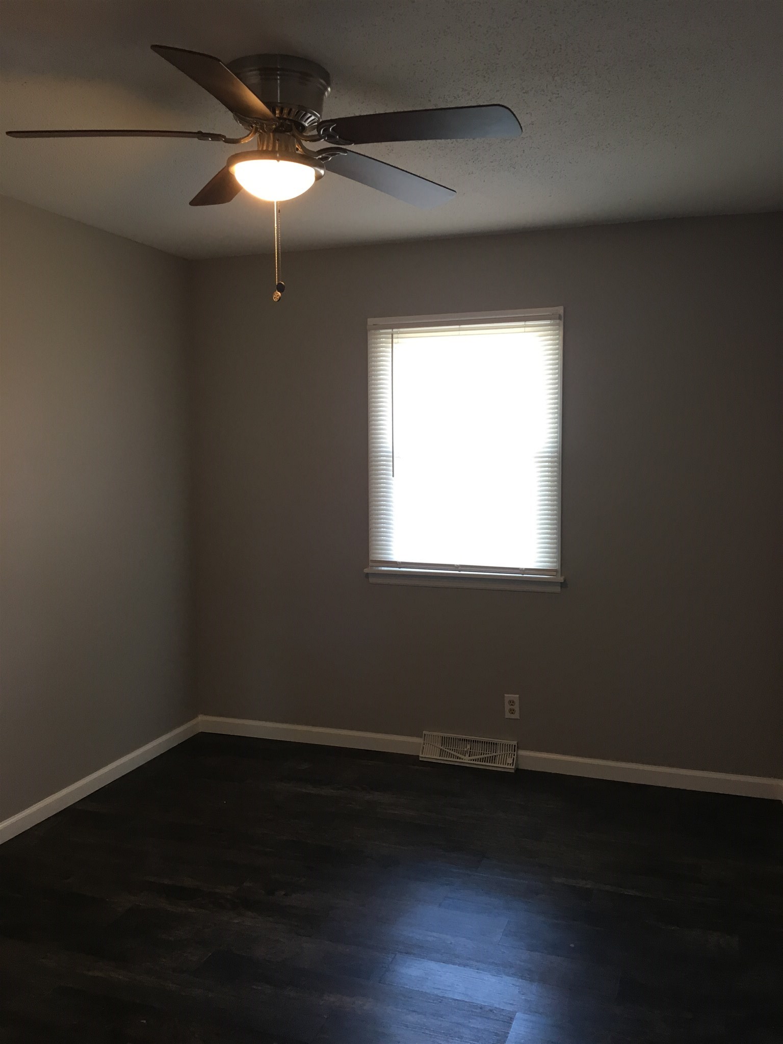 14641 Old State Road Evansville, IN 47725 - Photo 19 of 30 Gallery Image 19