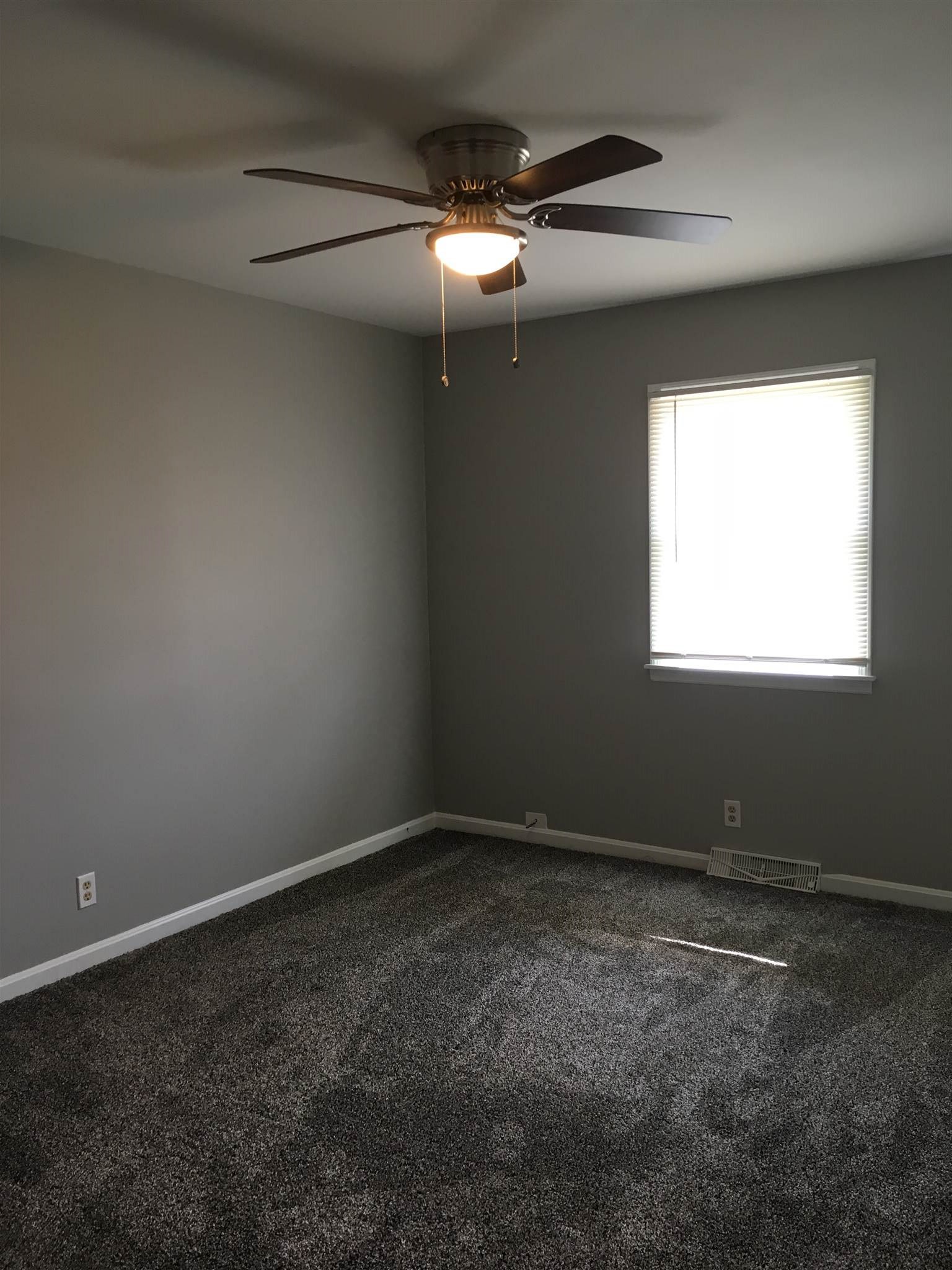 14641 Old State Road Evansville, IN 47725 - Photo 20 of 30 Gallery Image 20