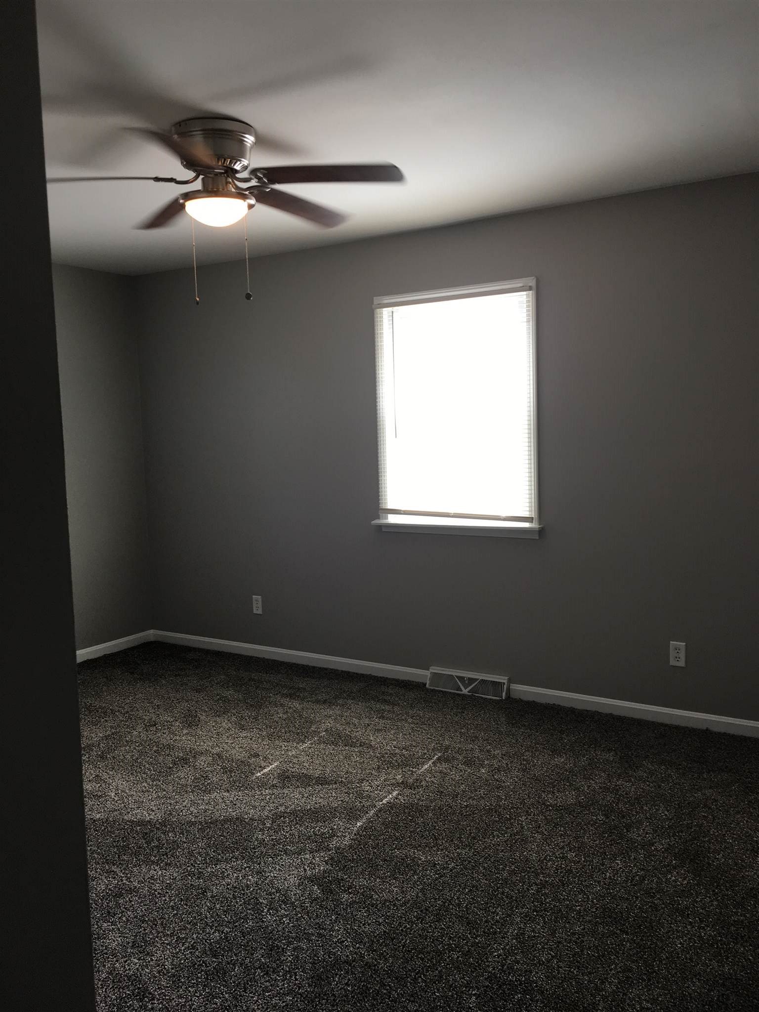 14641 Old State Road Evansville, IN 47725 - Photo 21 of 30 Gallery Image 21